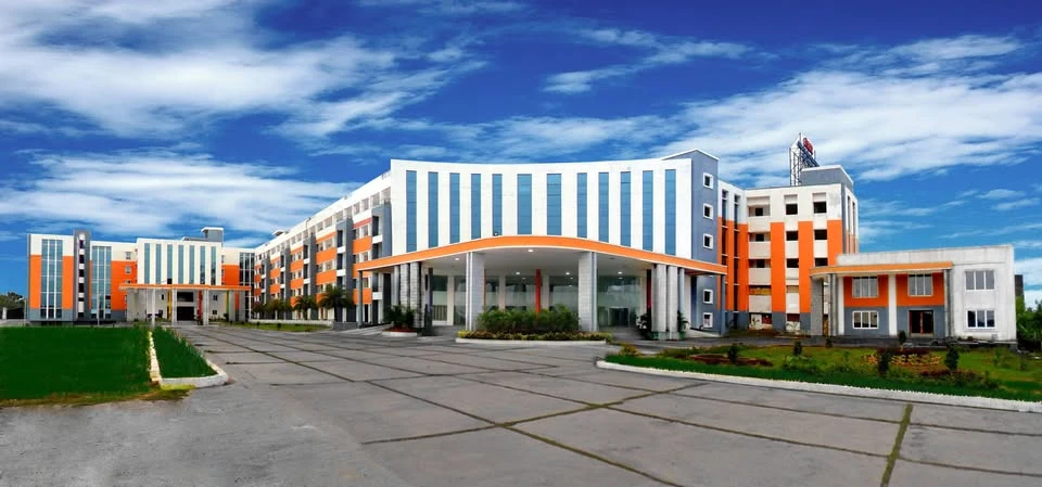 Raak College of Engineering and Technology campus