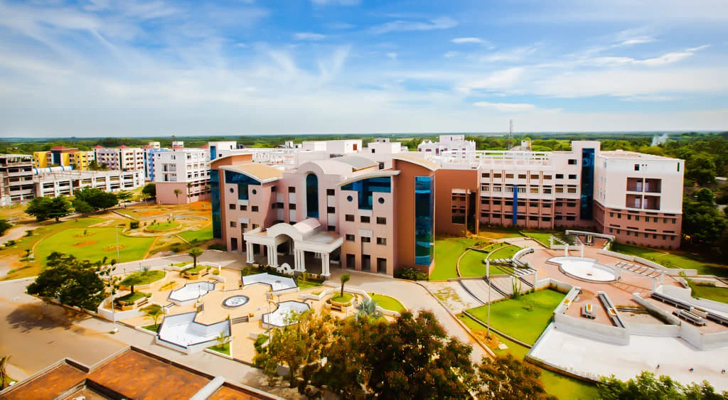 Sri Manakula Vinayagar Medical College and Hospital (SMVMCH) campus