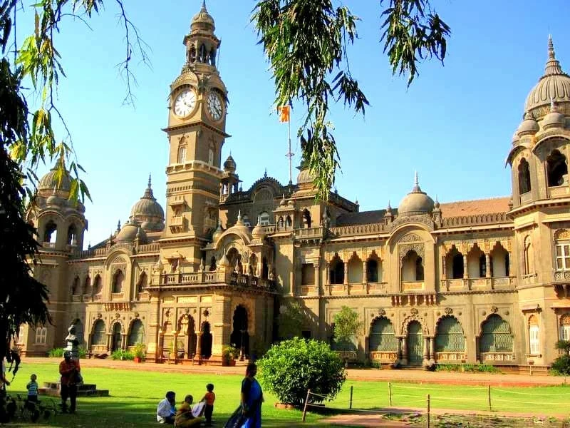 Smt Kapila Khandwala College of Education campus