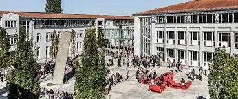 Landshut University of Applied Sciences campus