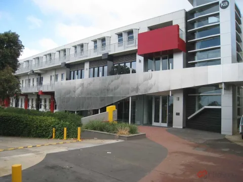 Deakin College campus