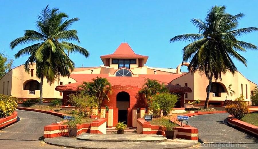 Narayan Zantye College of Commerce cover photo 1