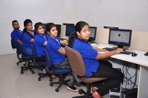Dinabandhu Andrews Institute of Technology and Management (DAITM) cover photo 5