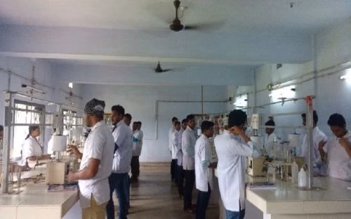 Institute of Pharmacy and Technology - (IPT) cover photo 5