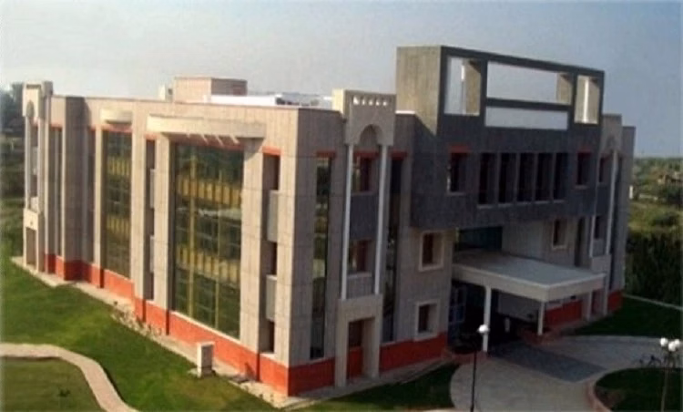 School of Management and Information Sciences, CSJM University - (SMIS) cover photo 1
