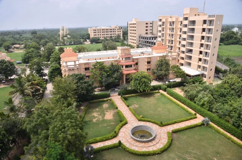 Shree Swaminarayan Science College cover photo 1