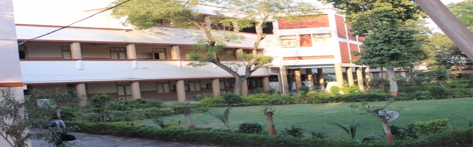Evening Commerce College - (ECC) cover photo 1