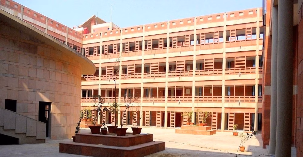State Institute of Fashion Design (SIFD) cover photo 1