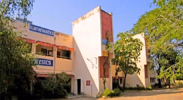 Akola Law College cover photo 1