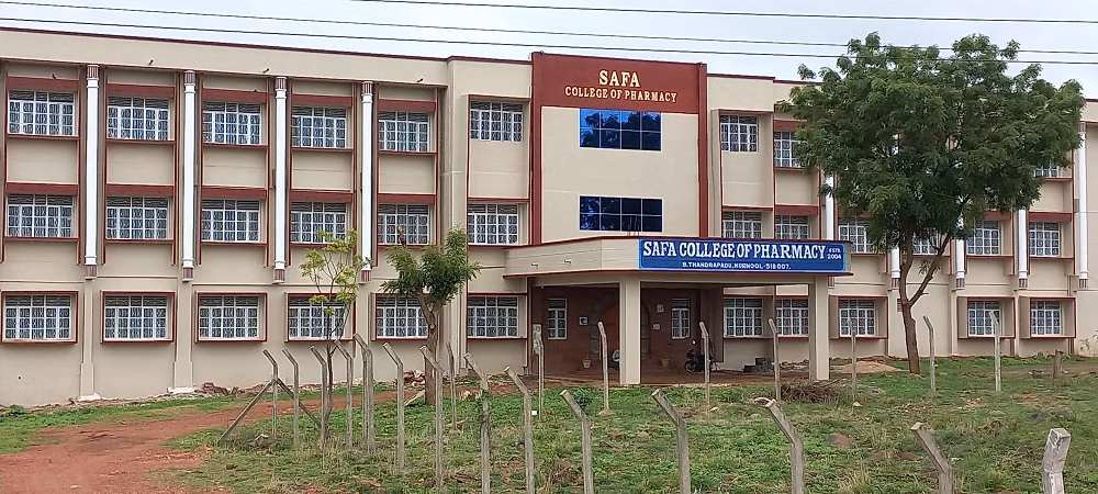 Safa College of Pharmacy cover photo 1
