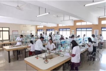 Dr DY Patil Medical College Hospital and Research Centre (DYPMC) campus gallery