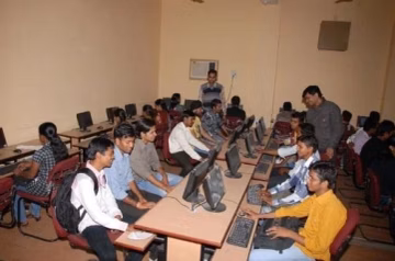 GS College of Commerce and Economics campus gallery