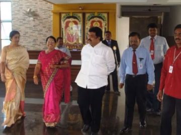 Indira Institute of Management and Research (IIMR) campus gallery