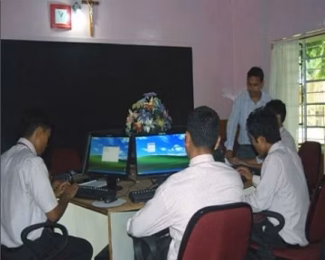 Holy Cross College campus gallery