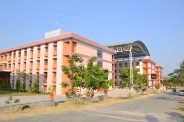 Christ University campus gallery