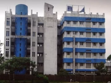 College of Medicine and Sagore Dutta Hospital (CMSDH) campus gallery