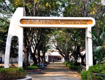 Dolat Usha Institute of Applied Sciences And Dhiru Sarla Institute of Management & Commerce (DUIAS & DSIM & C) campus gallery