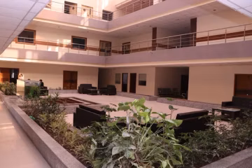 I Business Institute (IBI) campus gallery