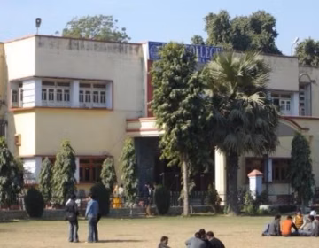 Babu Shivnath Agrawal College (BSA) campus gallery