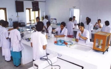 Ezhuthachan College of Pharmaceutical Sciences (ENAPC) campus gallery